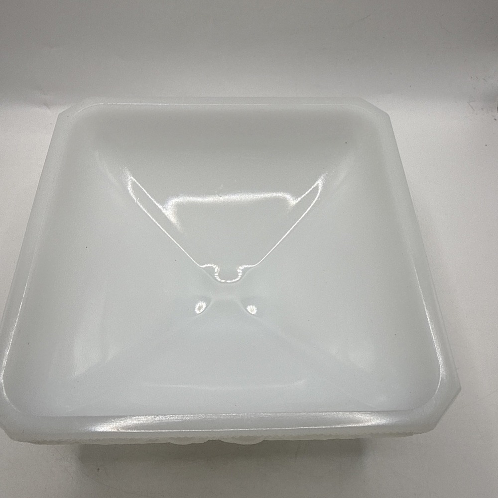 Vintage Jeanette Milk Glass Square Pedestal Candy Dish Acorn & Leaf Pattern - Picture 8 of 9
